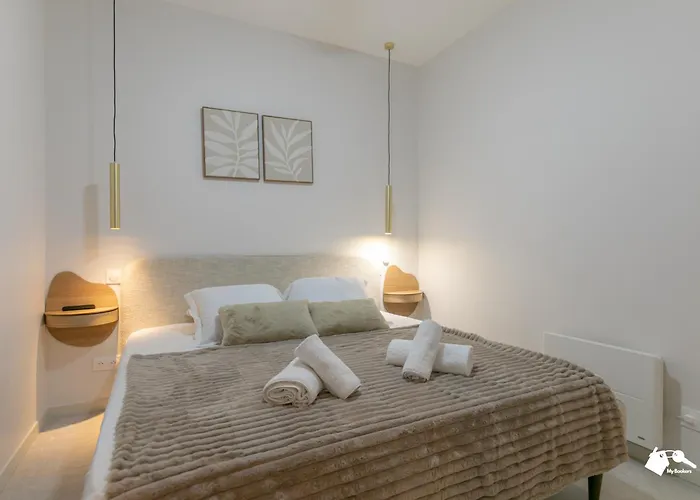 Mba - Near Deauville Station And - Luxury דירה