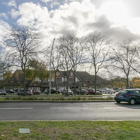 Mba - Near Deauville Station And - Luxury Apartament *